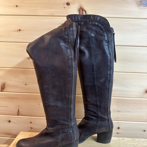 Brown Leather knee high boots - Picture 6 of 7